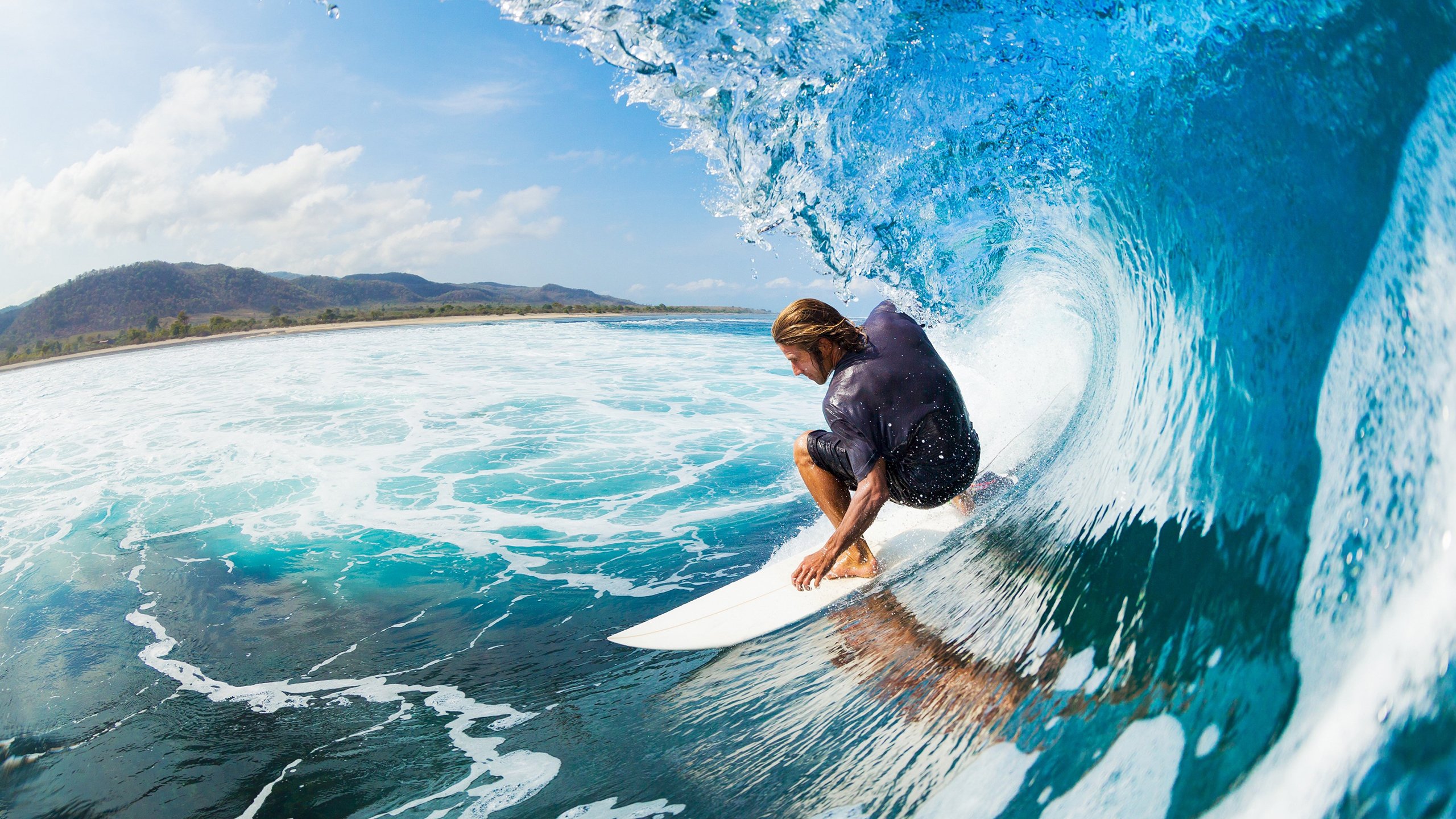 世界铁人三项赛厦门站落幕 田径游泳自行车三项高手同台竞技，铁人三项游泳世界纪录